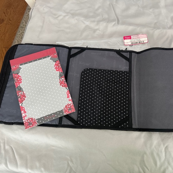 Thirty one Fold it up Organizer - Picture 2 of 4
